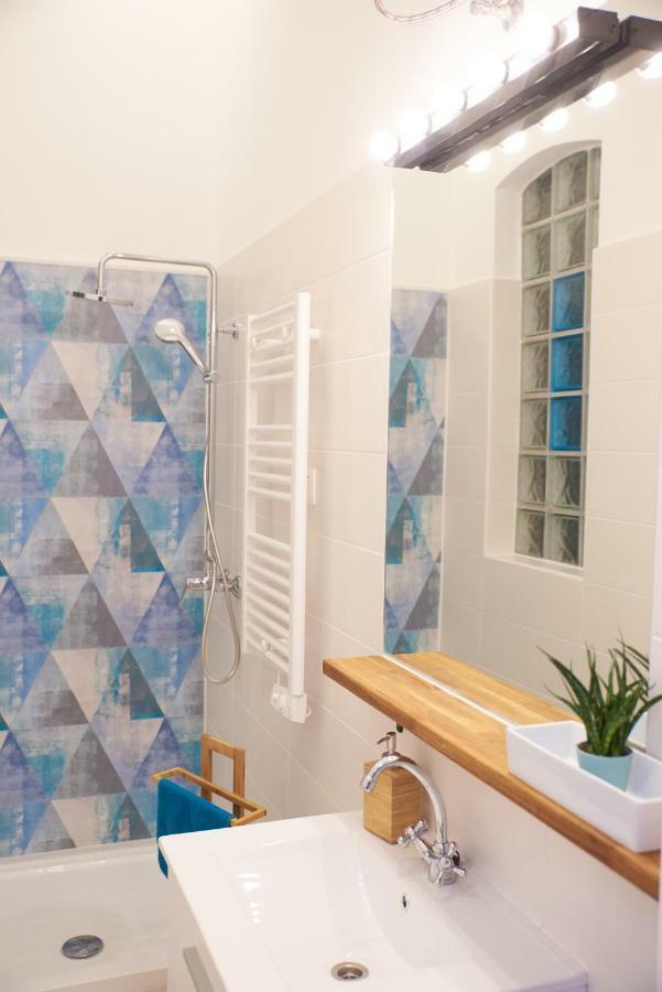 Self Check-In Cozy Stylish Flat By Vaci Street Apartman Budapest Kültér fotó